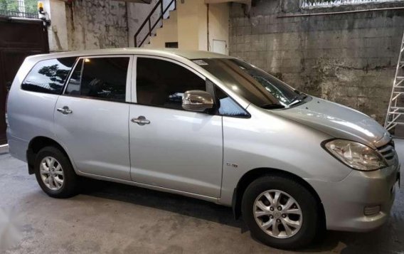 Toyota Innova E 2011 Automatic Transmission Owner Driven-4