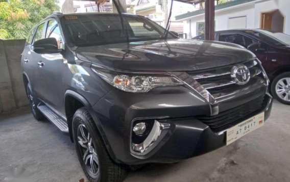 2018 Toyota Fortuner 2.4G 4x2 Gray Automatic-2