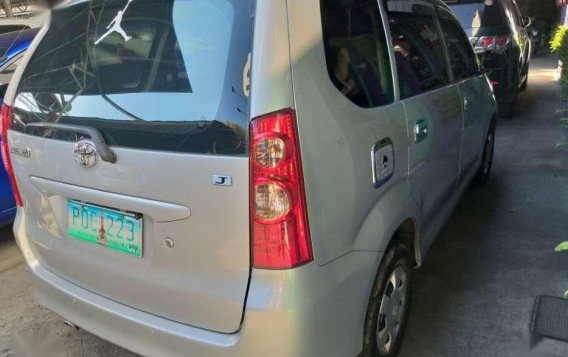 Toyota Avanza 2011 J for sale-2