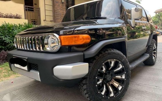 2014 Toyota FJ Cruiser AT 4x4 1st owned lady driven-6