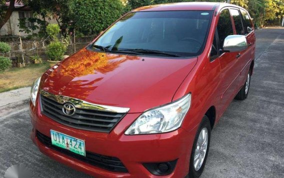 2012 TOYOTA Innova e diesel FOR SALE