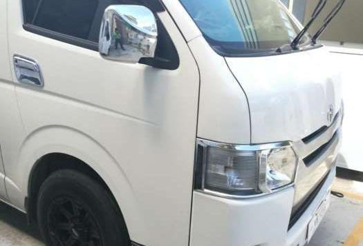 2016 TOYOTA Hiace commuter 3.0 manual  FOR SALE