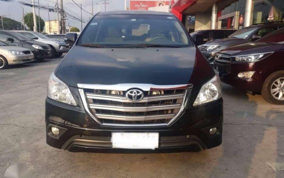 22014 Toyota Innova G Diesel MT Extreme Black-1