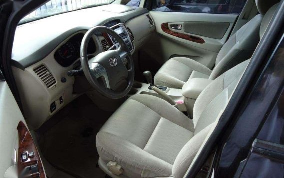 2013 Toyota Innova 25 G Diesel Automatic-6