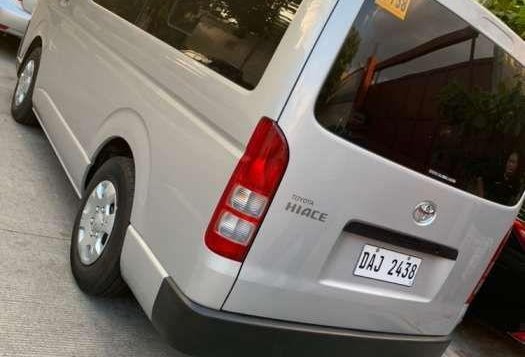 2019 TOYOTA Hiace 30Commuter manual silver-6