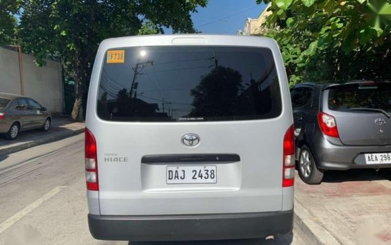 2019 TOYOTA Hiace Commuter 30 Manual Silver-4