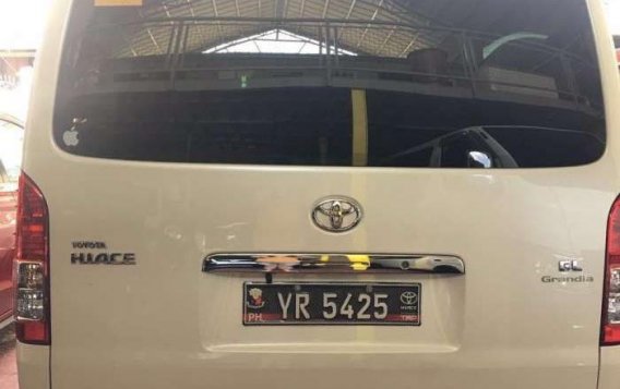 2015 Toyota HiAce Grandia diesel automatic -2