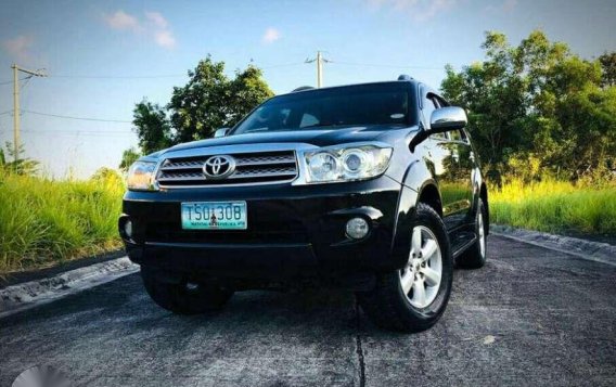 For sale or swap. Open for financing. Toyota Fortuner G 2011 automatic