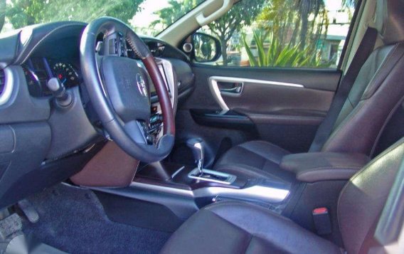 2017 Toyota Fortuner 2.4 V AT FOR SALE-3