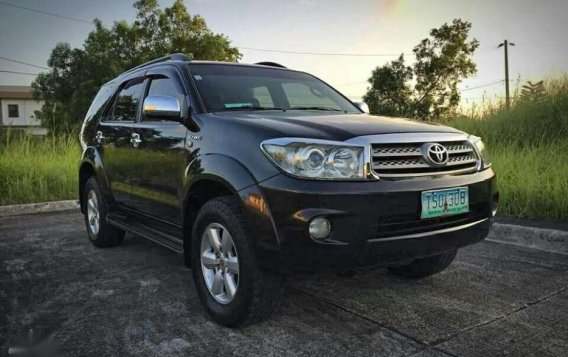 For sale or swap. Open for financing. Toyota Fortuner G 2011 automatic-7