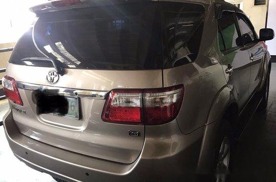 Toyota Fortuner 2010 for sale-2