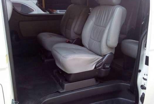 2013 Toyota Hiace Super Grandia for sale -9