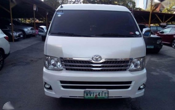 2013 Toyota Hiace Super Grandia for sale -3