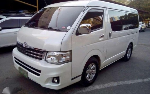 2013 Toyota Hiace Super Grandia for sale -4