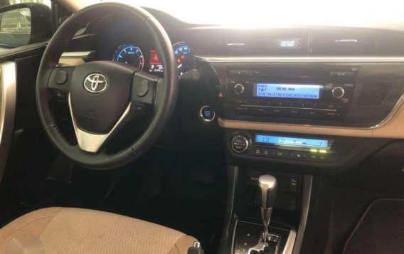 Very Fresh 2014 Toyota Fortuner G Diesel Automatic -6