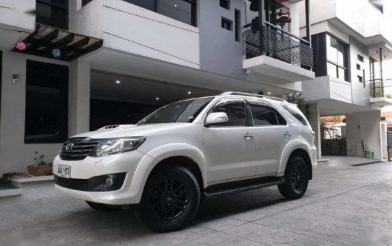 2014 Toyota Fortuner 3.0V 4x4 Top of the line