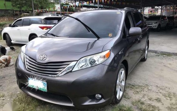 2011 Toyota Sienna for sale-2