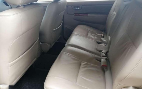TOYOTA FORTUNER G 2011 Matic for sale-6