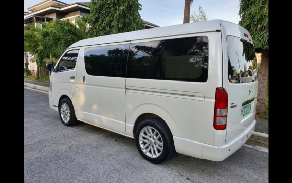 2013 Toyota Hiace Super Grandia AT-12