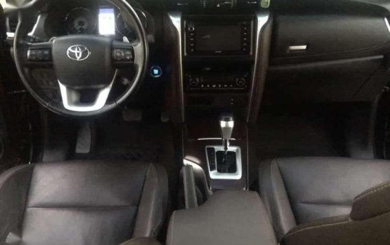 2017 Toyota Fortuner V for sale-10