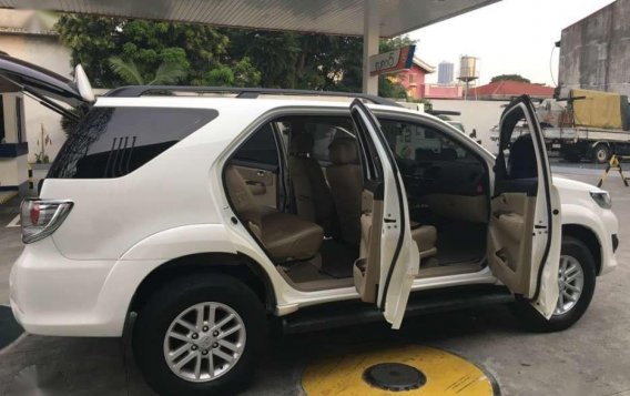 2014 Toyota Fortuner v Automatic Diesel 4x2 Automatic-2