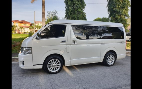 2013 Toyota Hiace Super Grandia AT-11