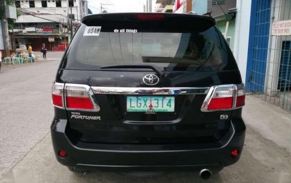 TOYOTA FORTUNER G 2011 Matic for sale-3
