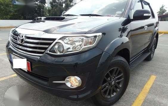 2015series TOYOTA FORTUNER V A/T 1st Owned