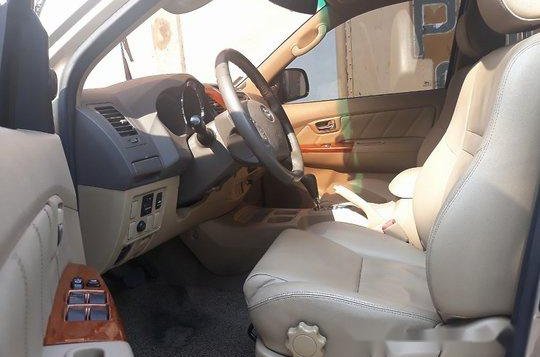 Toyota Fortuner 2010 G AT for sale-5