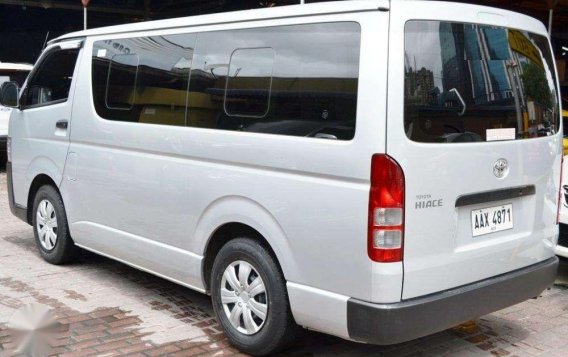 2014 Toyota Hiace Commuter  TOP of the Line-9