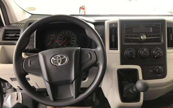 Toyota Hiace 2019 for sale-4