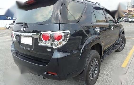2015series TOYOTA FORTUNER V A/T 1st Owned-2