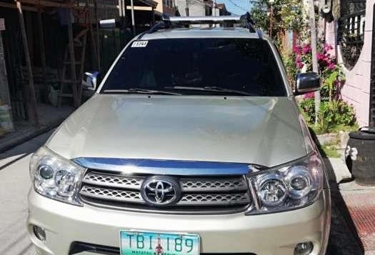 Toyota Fortuner 2011 for sale-1