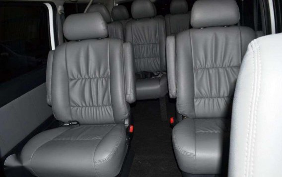2013 TOYOTA Hiace Super Grandia Leather Seat-9