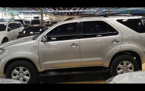 2010 Toyota Fortuner G AT DSL (4X2) FOR SALE-2