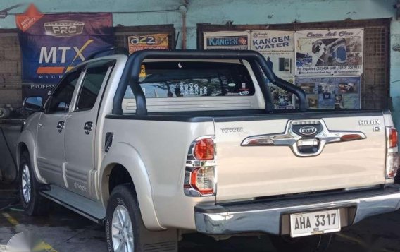 Toyota Hilux G 2.5engine 4x2 M/T 2015 FOR SALE