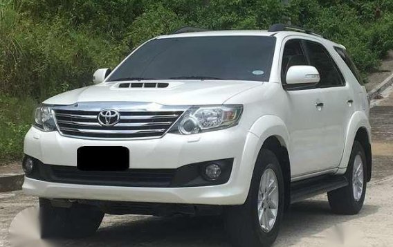 2012 Toyota Fortuner G 4x2 1st owned Cebu plate 4x2 manual trans-1