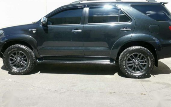 Toyota Fortuner AT 2006 gas Well maintained-4