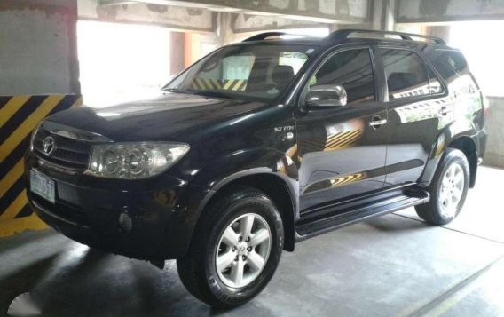 Toyota Fortuner 2010 for sale-1