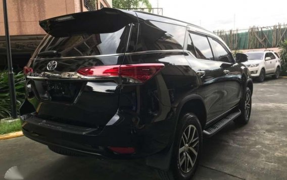 2017 Toyota Fortuner V AT casa maintained-1