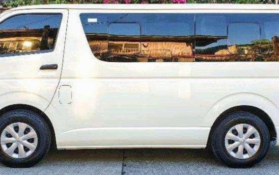 Toyota HiAce Commuter 2016 for sale