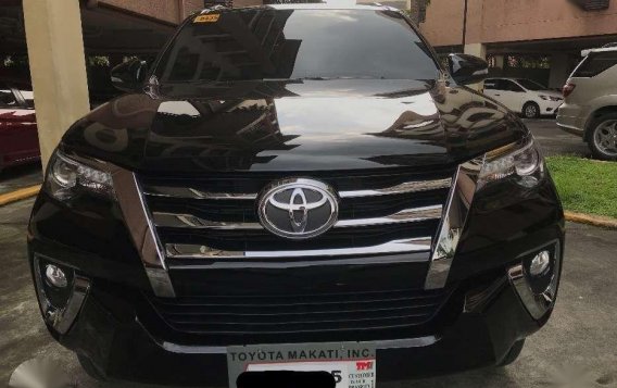 2017 Toyota Fortuner V AT casa maintained-11