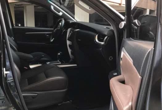 2017 Toyota Fortuner V AT casa maintained-9