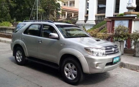 2011 Toyota Fortuner for sale-1