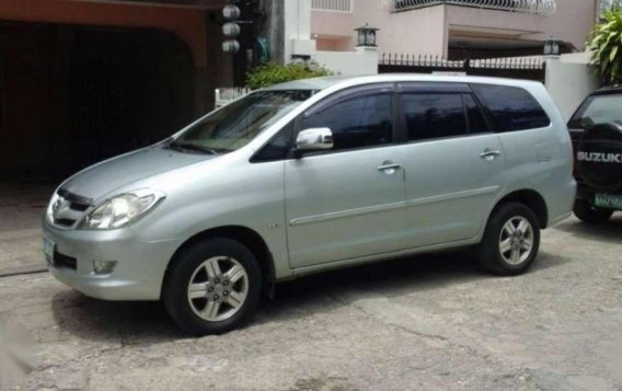 Toyota Innova G 2008 model Manual transmission-1