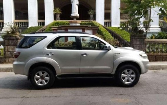 2011 Toyota Fortuner for sale-4