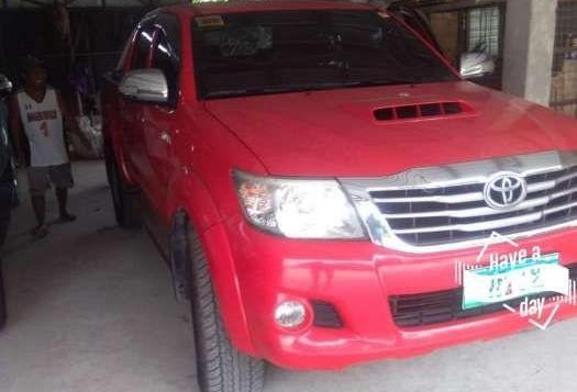 Toyota Hilux 4x2 manual 2013model FOR SALE
