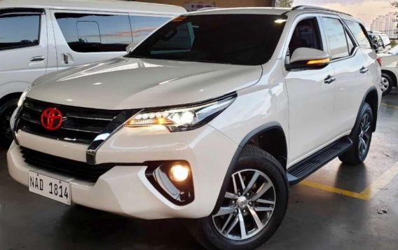 2017 Toyota Fortuner V 1st owned White pearl