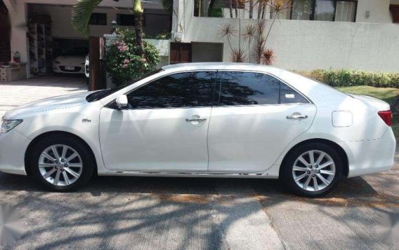 2014 Toyota Camry 2.5v sedan for sale-1