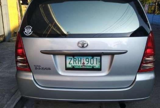 Selling my coding car 2008 Toyota Innova diesel-1